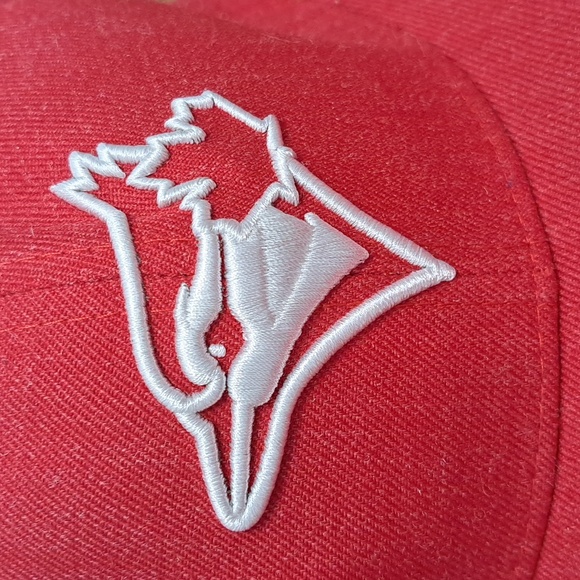 New, 2 Toronto Blue Jays caps - Picture 9 of 9